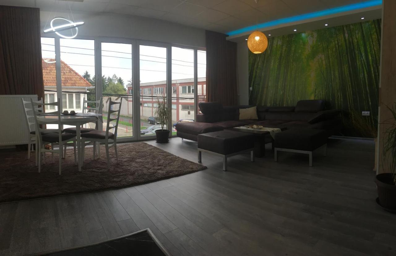 Gradiska Lägenhet Exteriör bild